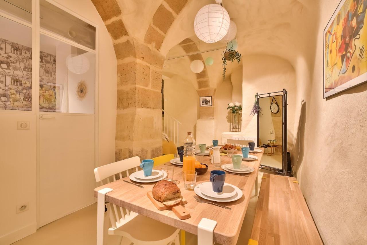 New Stunning 4 Bdrs Apt, With Ac - Le Marais Paris Luaran gambar